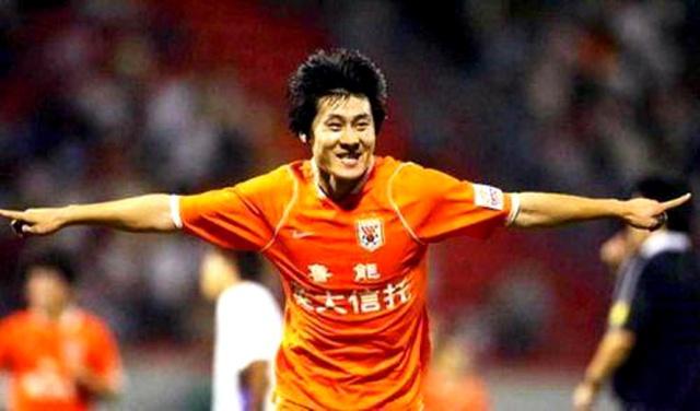 鲁能功勋李霄鹏现状,鲁能功勋主教练再次回归大球场