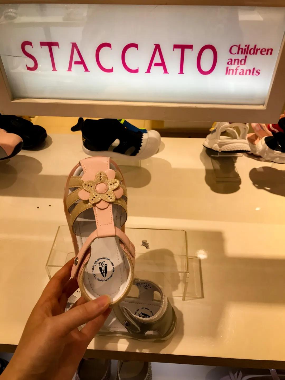 儿童哪一款凉鞋最好,哪个牌子的儿童凉鞋好穿推荐