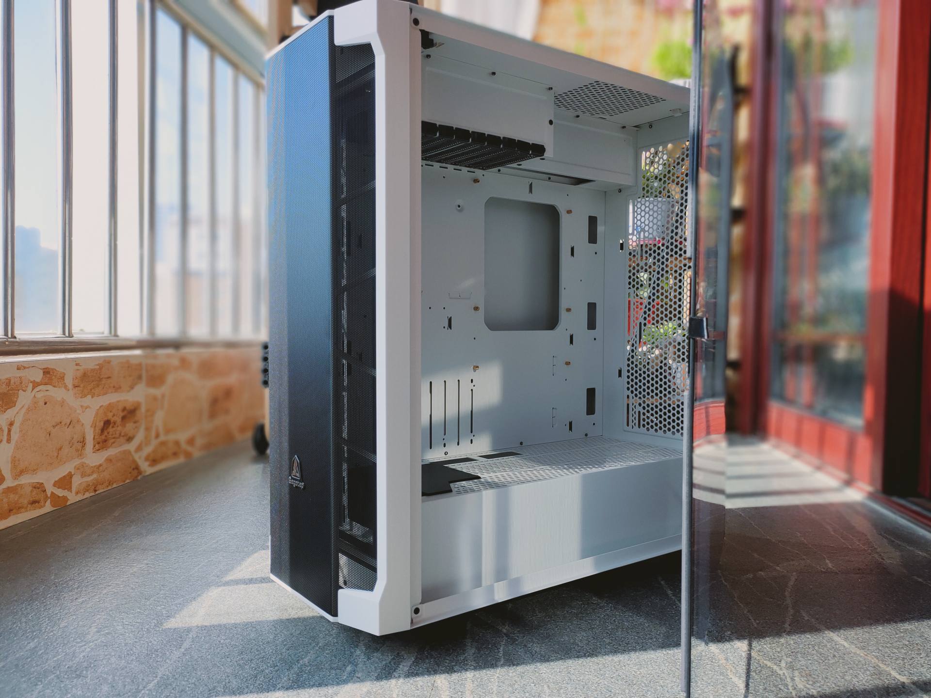 鑫谷开元t1装机视频,鑫谷开元t1机箱怎么样