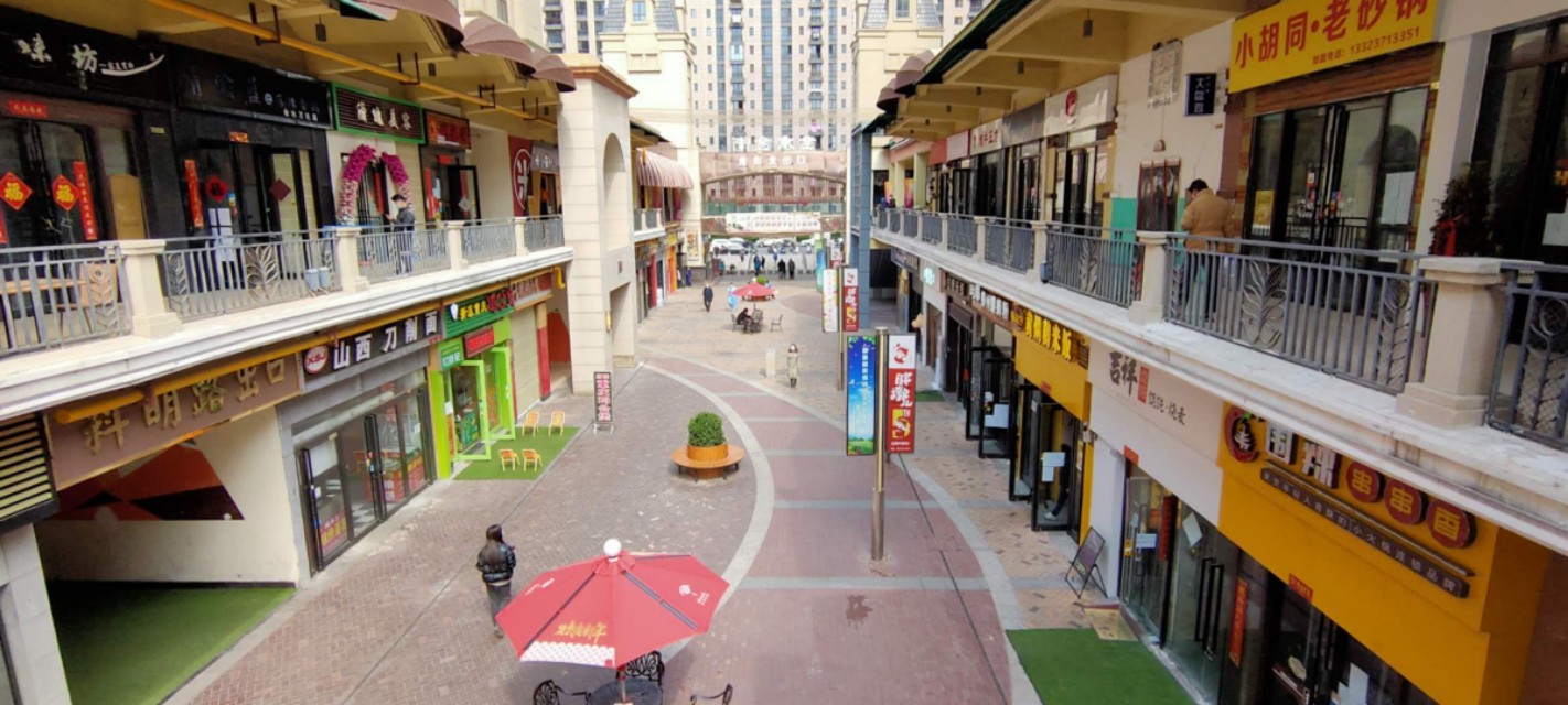 郑州万达金水金街开业好几年了,可为啥人气一直就起不来呢?