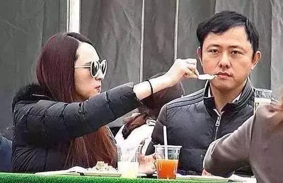 大s和阿雅目前关系,大s为阿雅做过什么事情