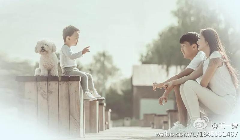 「早晚要认识」帅气逼人的国脚杨旭和他美艳女主持太太