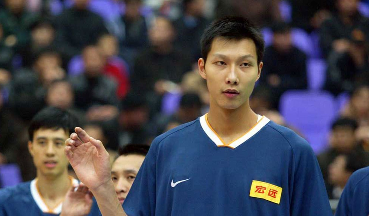 易建联高考时有多火,16岁易建联是学霸