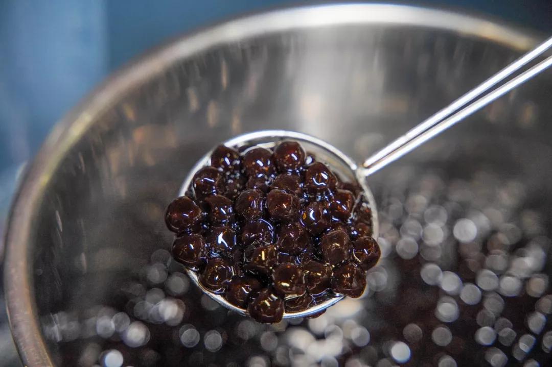 中国风与烧仙草的新潮结合，顺德这家茶饮店要排队了