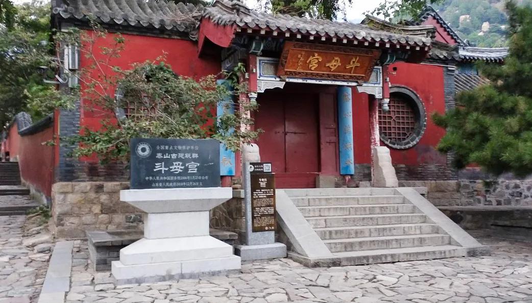 浜斿渤鐙皧涓崕鍦ｅ北,浜斿渤鐙皧涓崕鍦ｅ北鍥剧墖