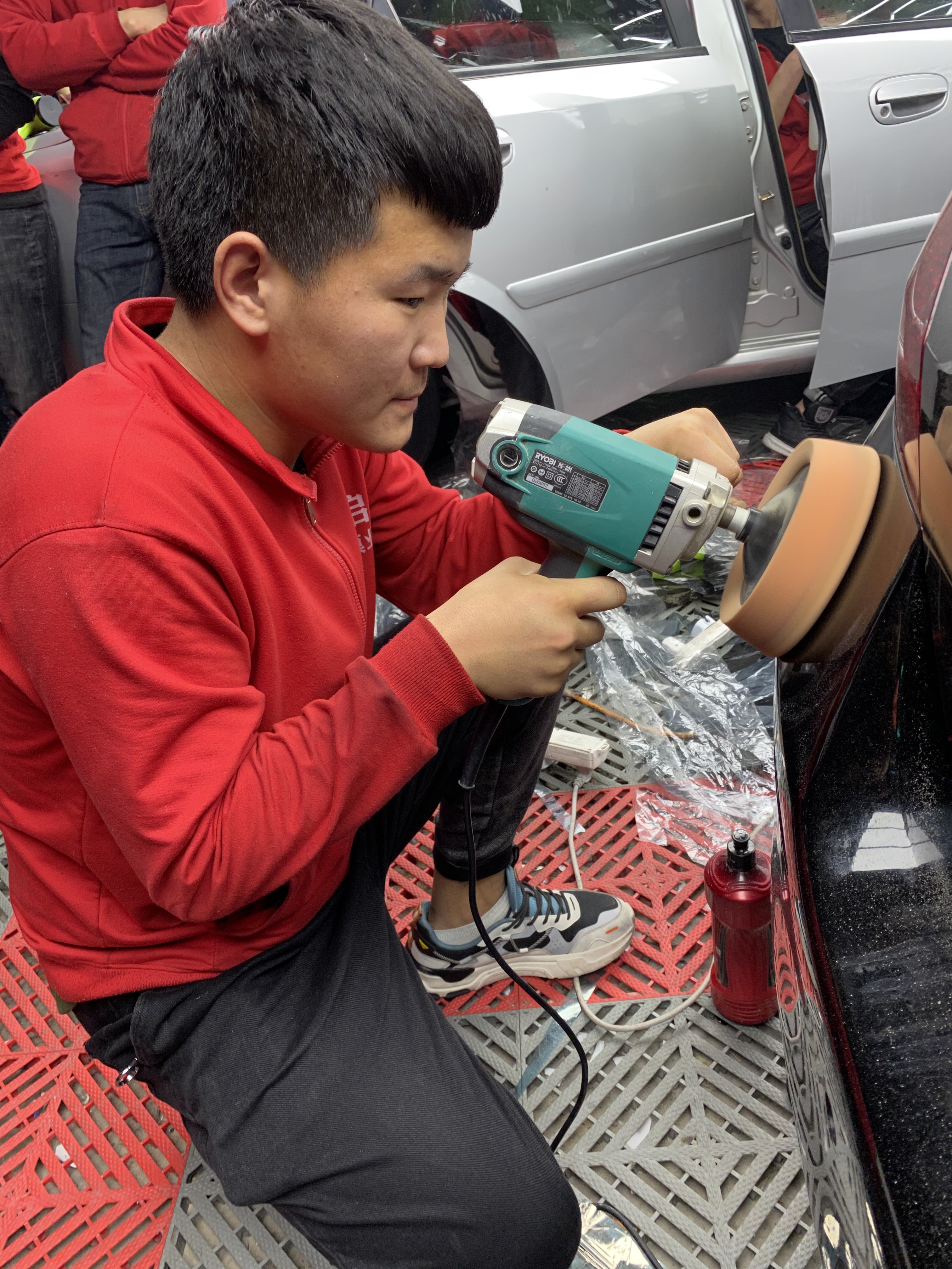 大理石抛光机正确使用方法,汽车美容抛光机技巧