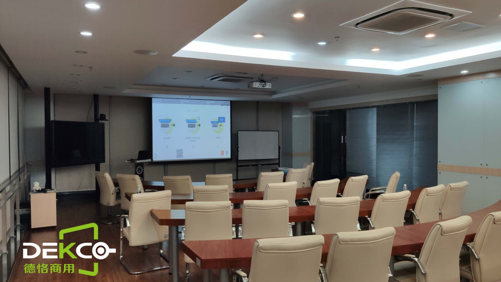 电脑同时投屏到电视和投影仪,笔记本电脑和投影怎么无线连接