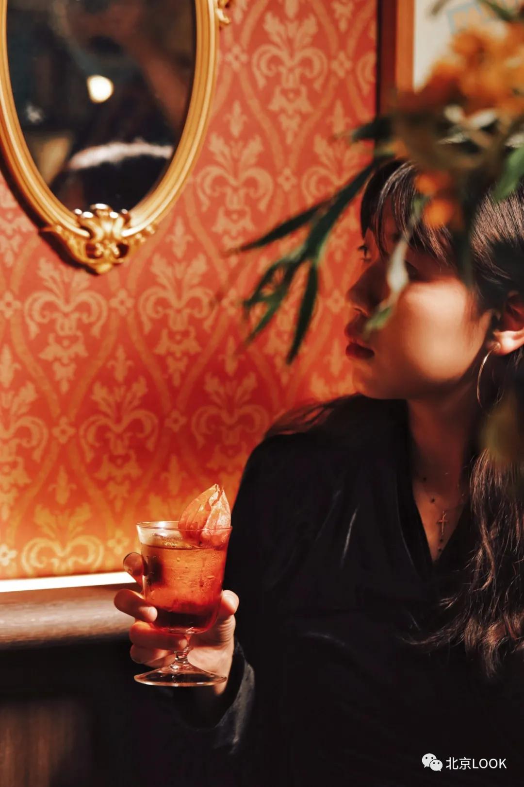 国贸旁边的楼顶酒吧,国贸下的酒