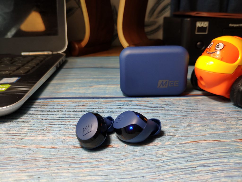 airpods出来前的蓝牙耳机,比airpods更受欢迎的真无线耳机