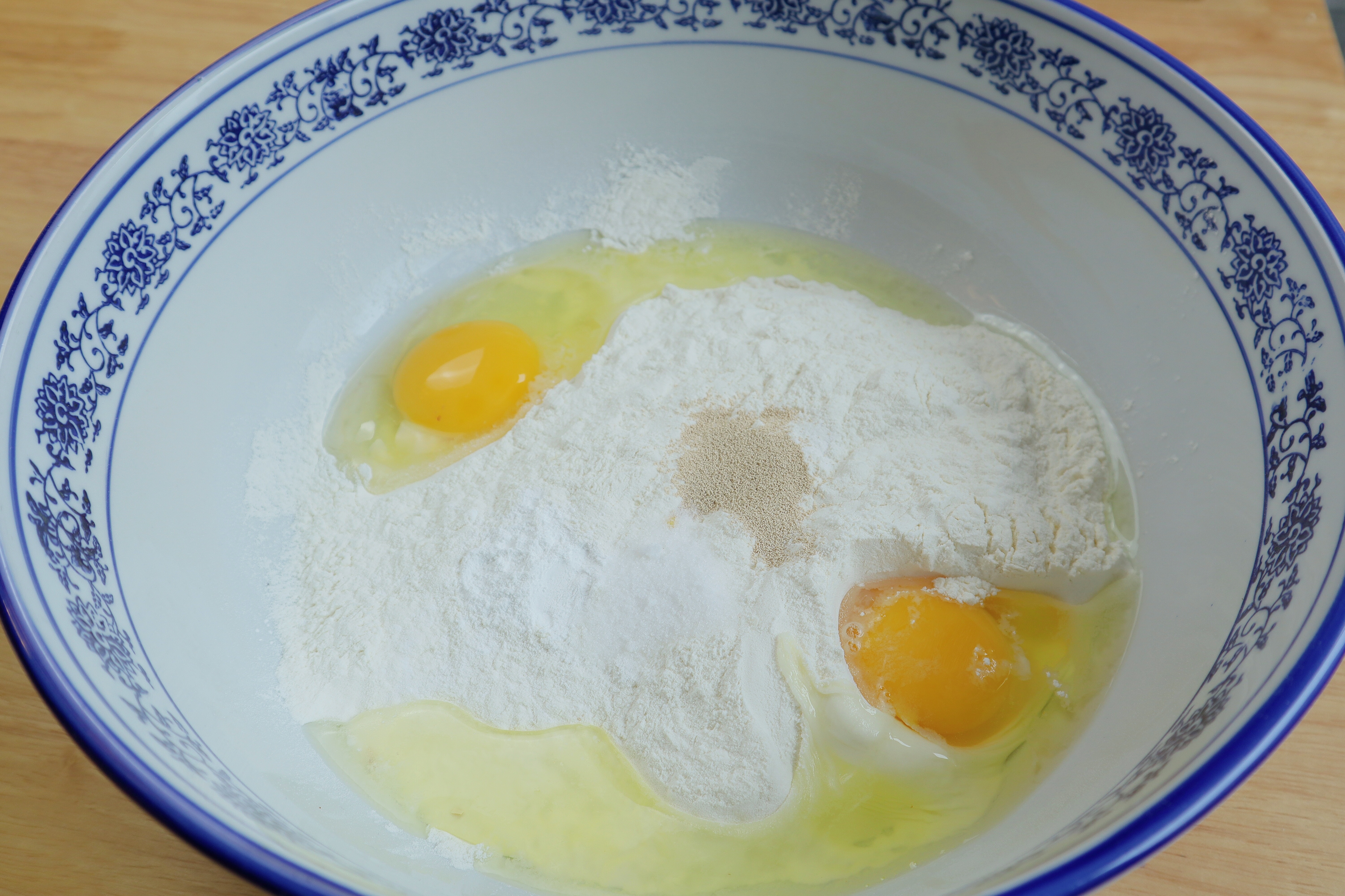 外面卖的油条制作方法完整教程,专业油条制作方法完整教程