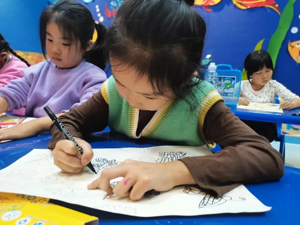 东方童画美术培训学校周村店,东方童画少儿美术淄博印象汇店