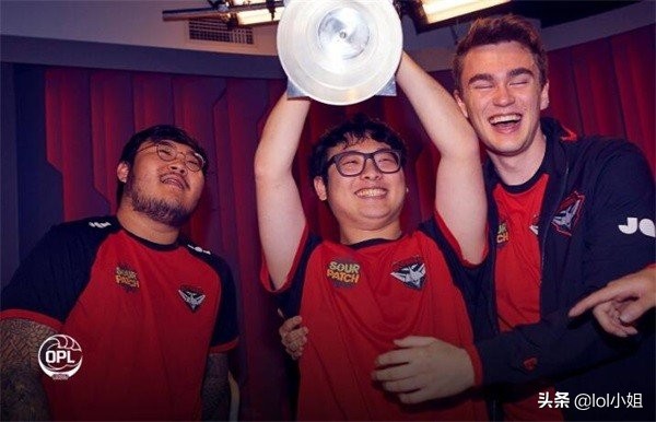 2019季中邀请赛谁是冠军,2018季中赛冠军队伍