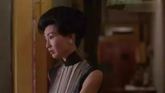 令人惊艳的旗袍服装,旗袍是中国女性的传统服装