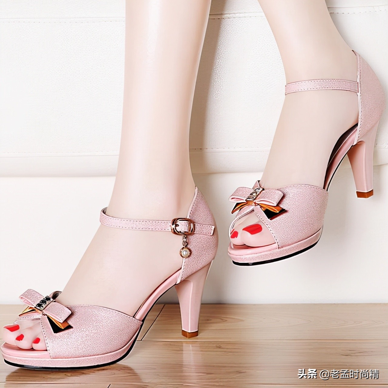 今年最流行的尖头高跟鞋,今年最流行的夏季鱼嘴高跟鞋