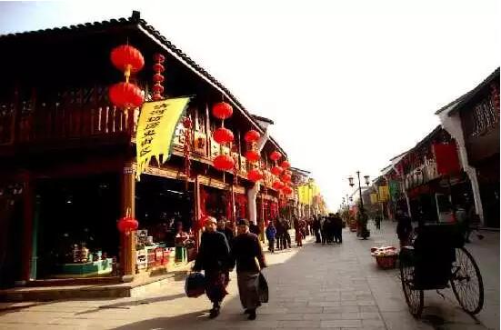 去杭州旅游最该去哪些主要景点,杭州一日游必玩景点杭州美食街