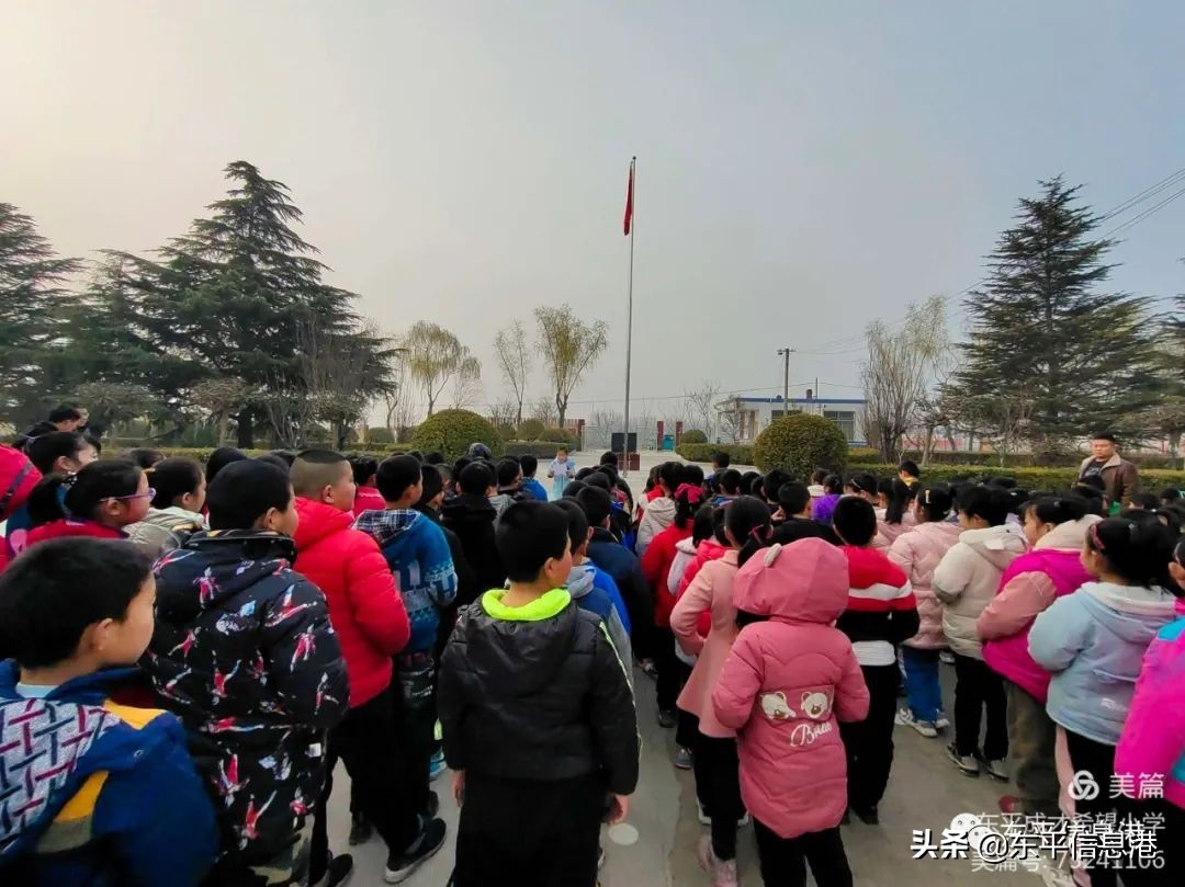 新学期开创新辉煌手抄报,新学期新希望再创新辉煌