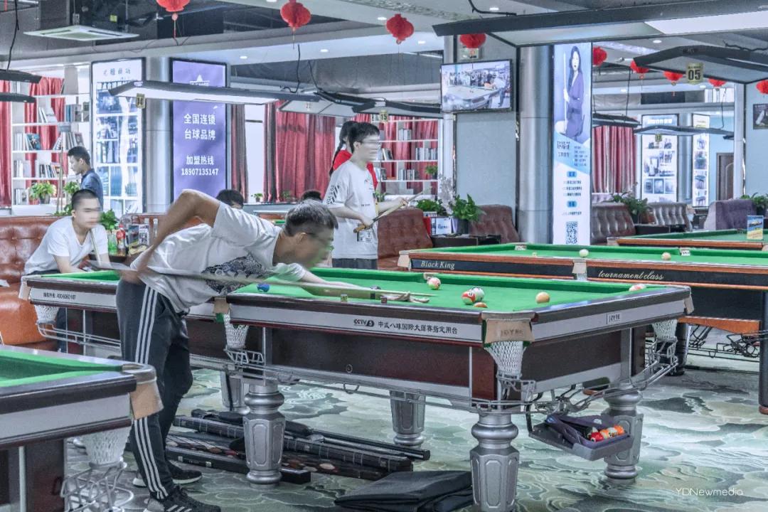 还有1天！光影奇遇坊、兔女郎快闪…齐现银泰创意城！折扣享不停