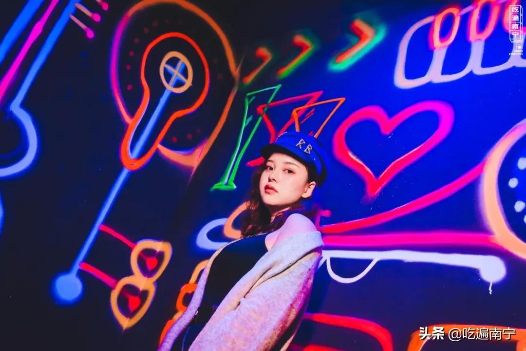 今晚约？世界冠军在广艺对面开HIPPOP酒吧！超SWAG