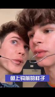 搞笑gif妹子的内心是崩溃的,搞笑gif妹子原来是个逗比