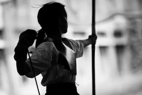 夫妻吵架老婆总是提离婚怎么解决,夫妻俩一吵架老婆就说离婚怎么办