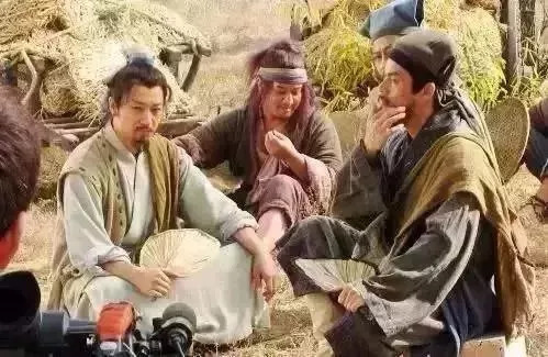 水浒传中十万贯生辰纲价值多少,水浒传中生辰纲是哪几个人劫的