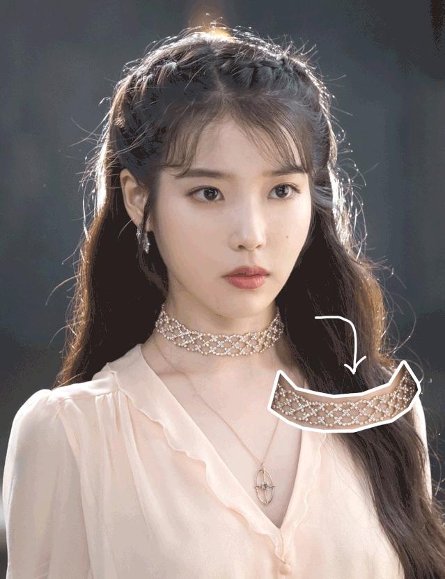 长着一张幼稚的脸，怎么驾驭“华丽感”？这两个细节告诉你真相