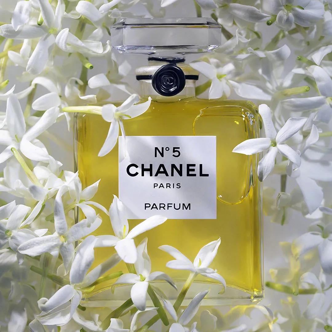 TA说：我的香水启蒙从sixgod开始