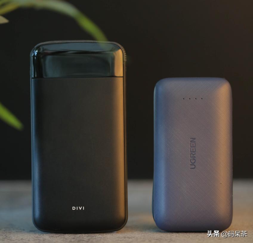 买倍思还是买绿联的磁吸充电宝,绿联和罗马仕充电宝哪个比较好