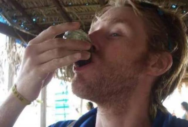 日本人吃巨型牡蛎,日本巨型生蚝