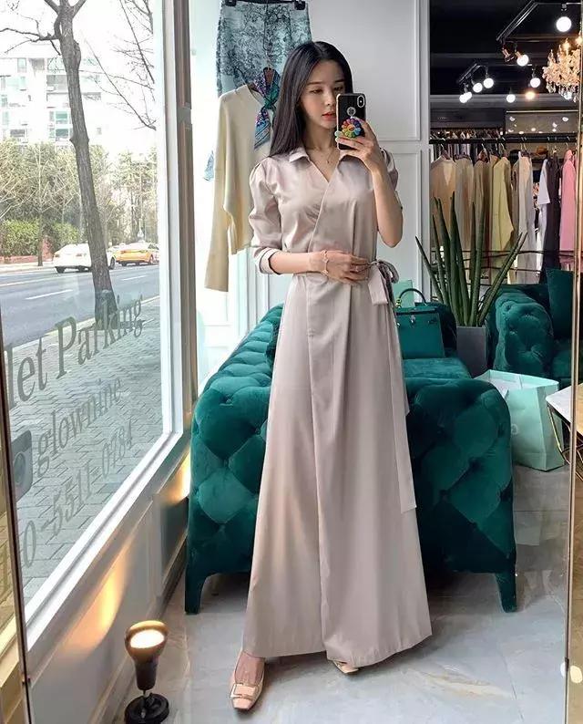 胸大穿衣服特别显胖不上镜,胸大穿衣服怎么不显大