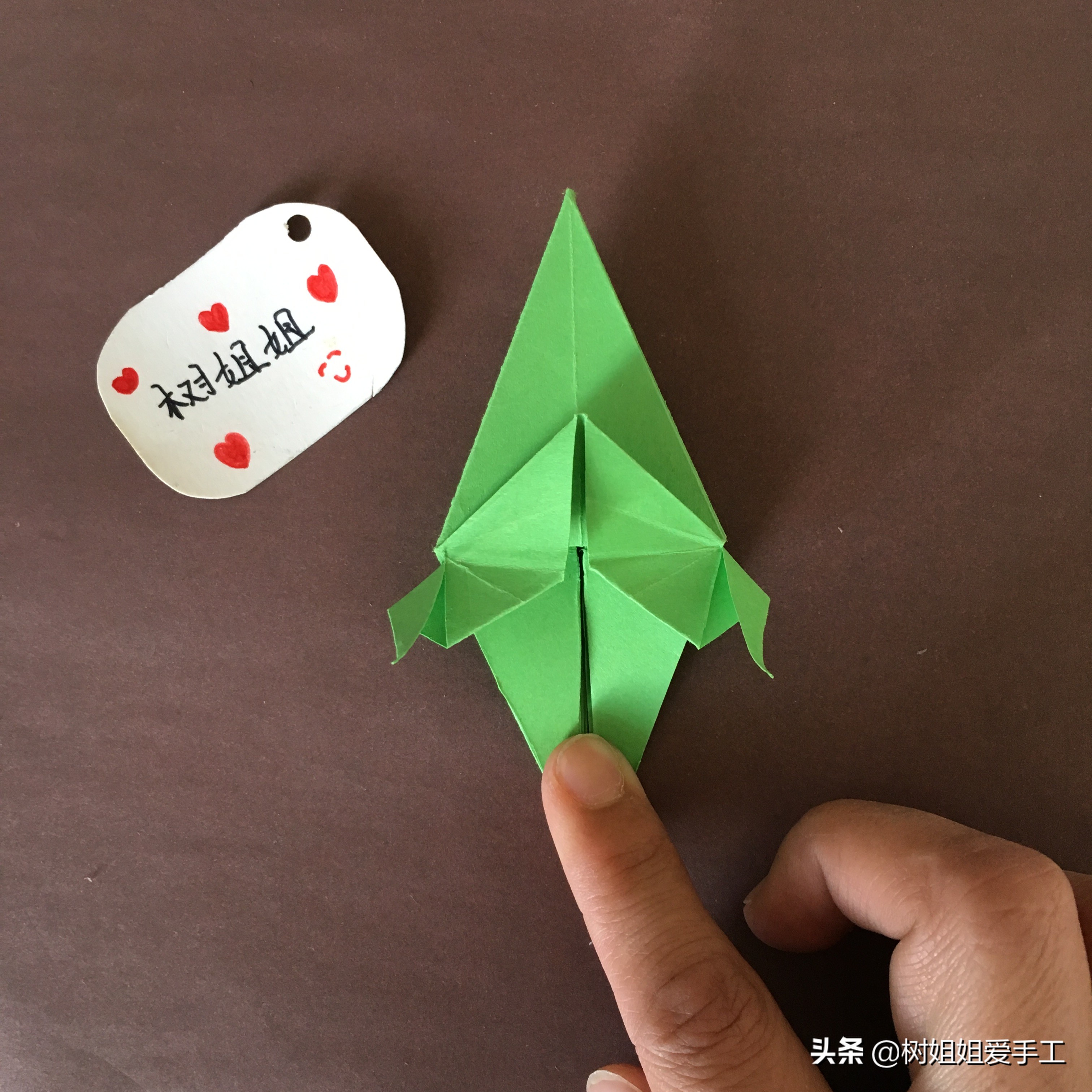 折纸小螃蟹简单折法,折螃蟹最简单折纸方法