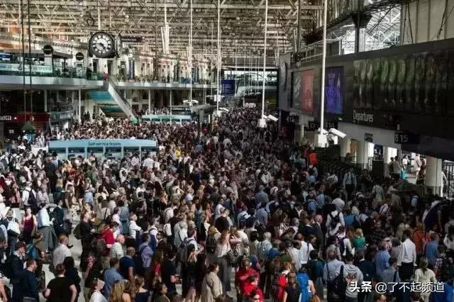 中国人给英国做了一个12306，帮他们买火车票