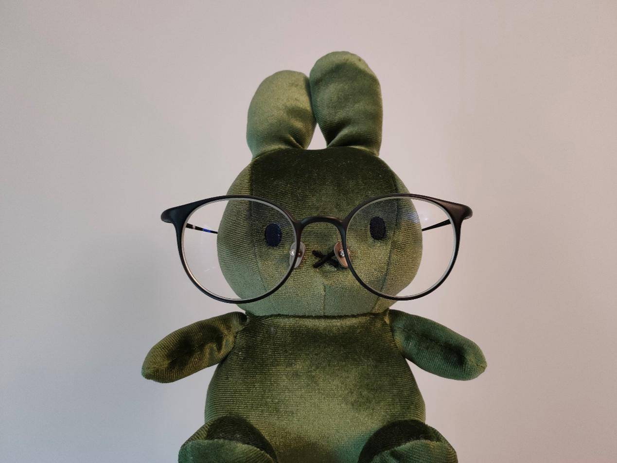 满园春色关不住谷雨时,蔡司配眼镜怎么选镜片