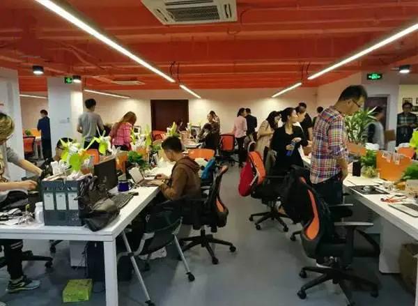 在阿里巴巴工作平均每月多少钱,在阿里巴巴年薪百万人多吗