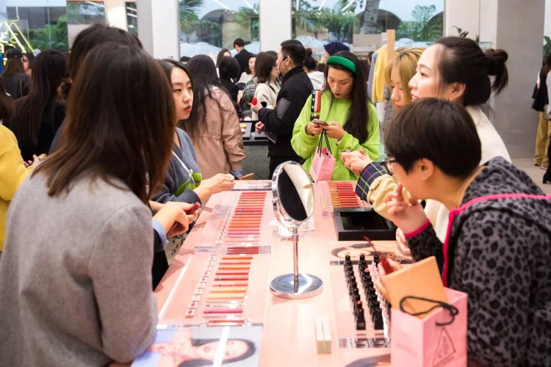 3ce旗舰店官方正品直播,3ce官方旗舰店是不是真的