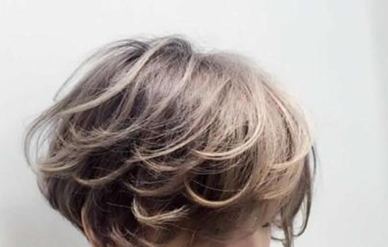 染完头发怎么恢复自然色,染发完如何保色头发蓬松
