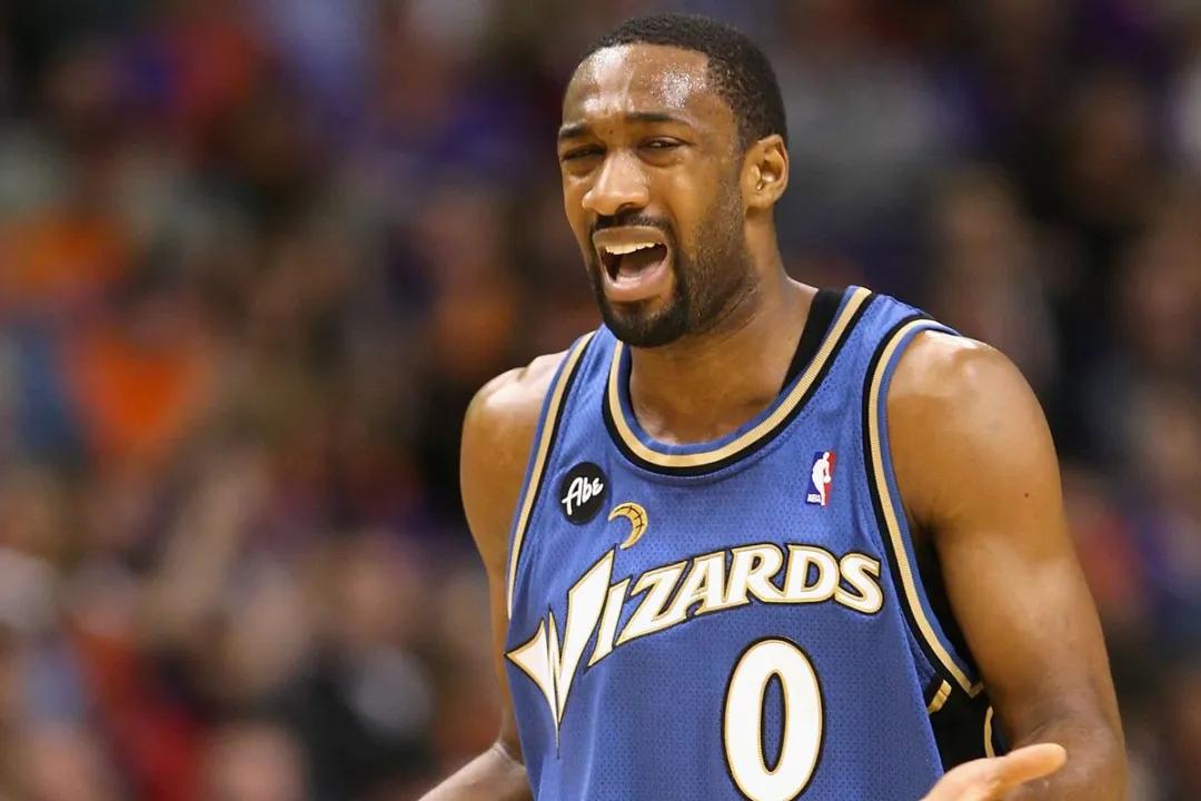 阿里纳斯震惊联盟的更衣室事件,nba更衣室阿里纳斯