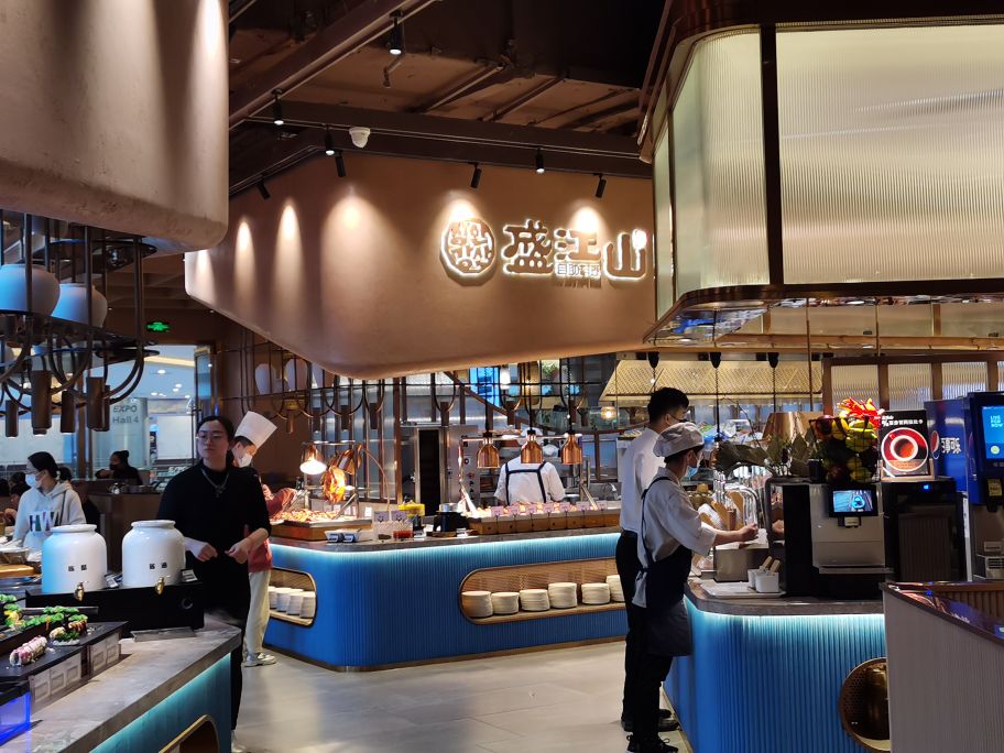 沈阳盛江山k11自助餐,盛江山k11黑金店大桌