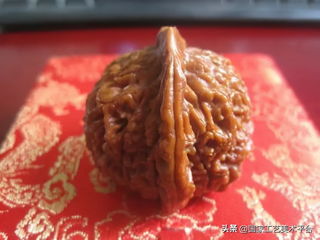 核桃极品深红,核桃极品价值