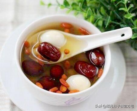 小月子里食补有助于减肥,小月子期间食物怎么搭配可以丰胸