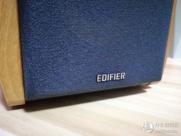 漫步者r1000tc北美版音频线,漫步者R1000TC北美版音箱