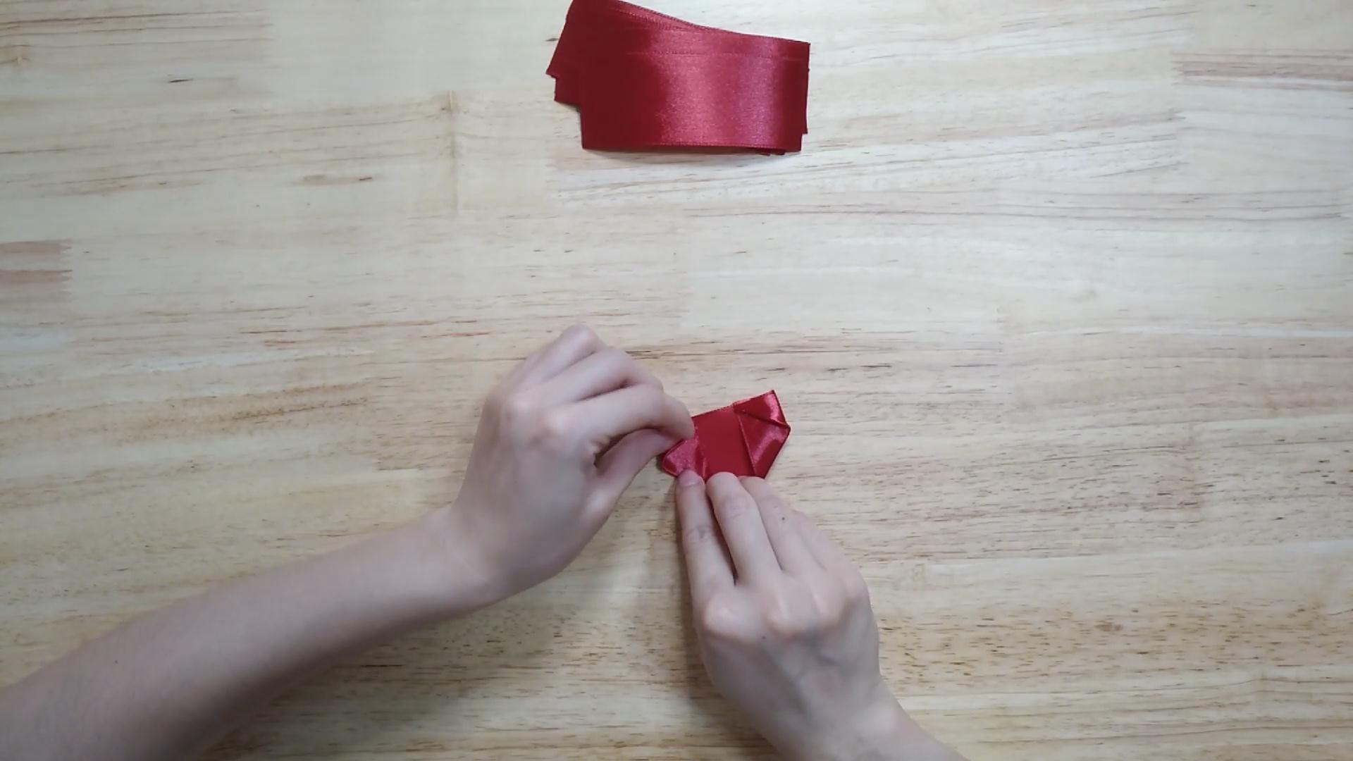 自制丝带玫瑰花花束,自制玫瑰花发饰图解