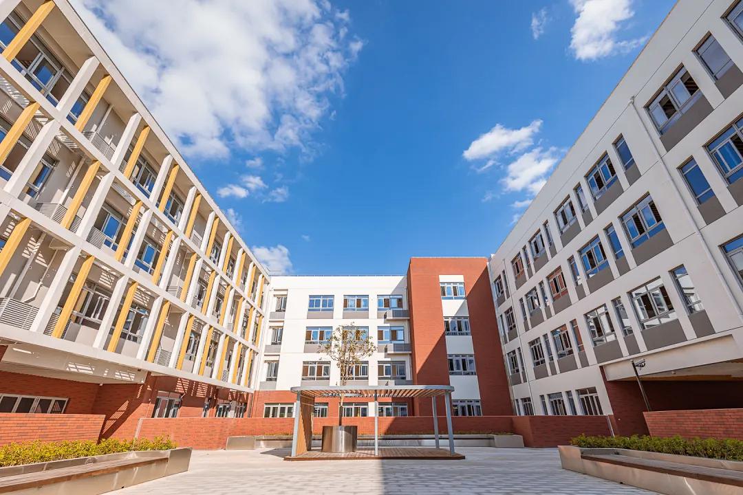 新学期新征程学校,新学年学校工作思路研讨会发言