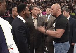 wwe打斯瓦辛格,施瓦辛格客串wwe摔角狂热完整版