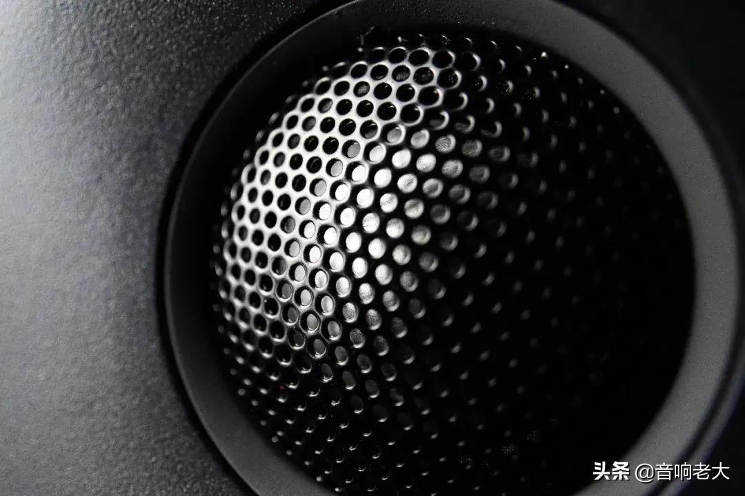 惠威音响D1500参数,惠威d300和惠威d1500怎么选