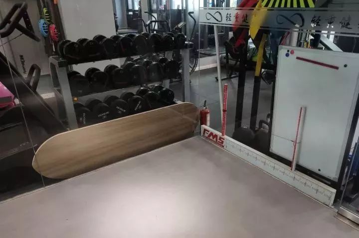 国内健身教练培训机,设备最全健身房