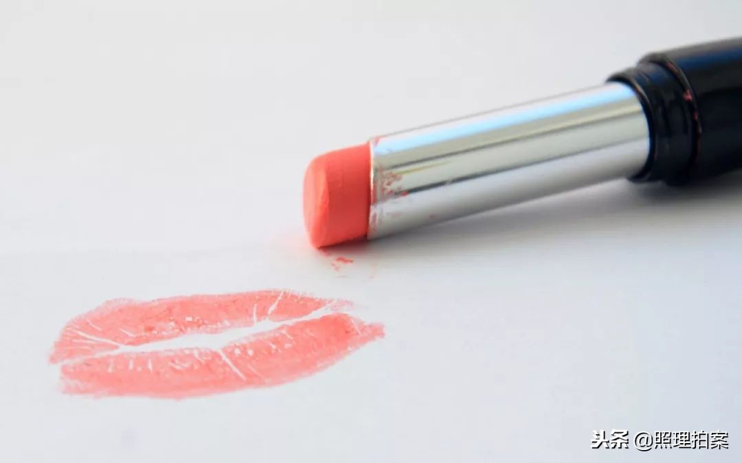经济不景气下的口红效应,经济不景气口红