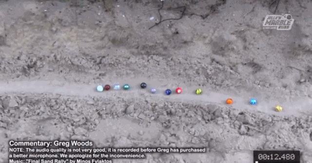 为什么几百万人要在油管上为一颗红色弹珠加油？