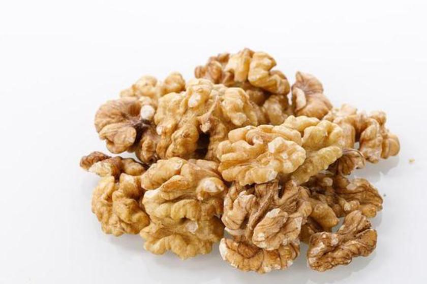 孕妇几个月吃核桃对胎儿最好,孕妇在几个月吃核桃最合适