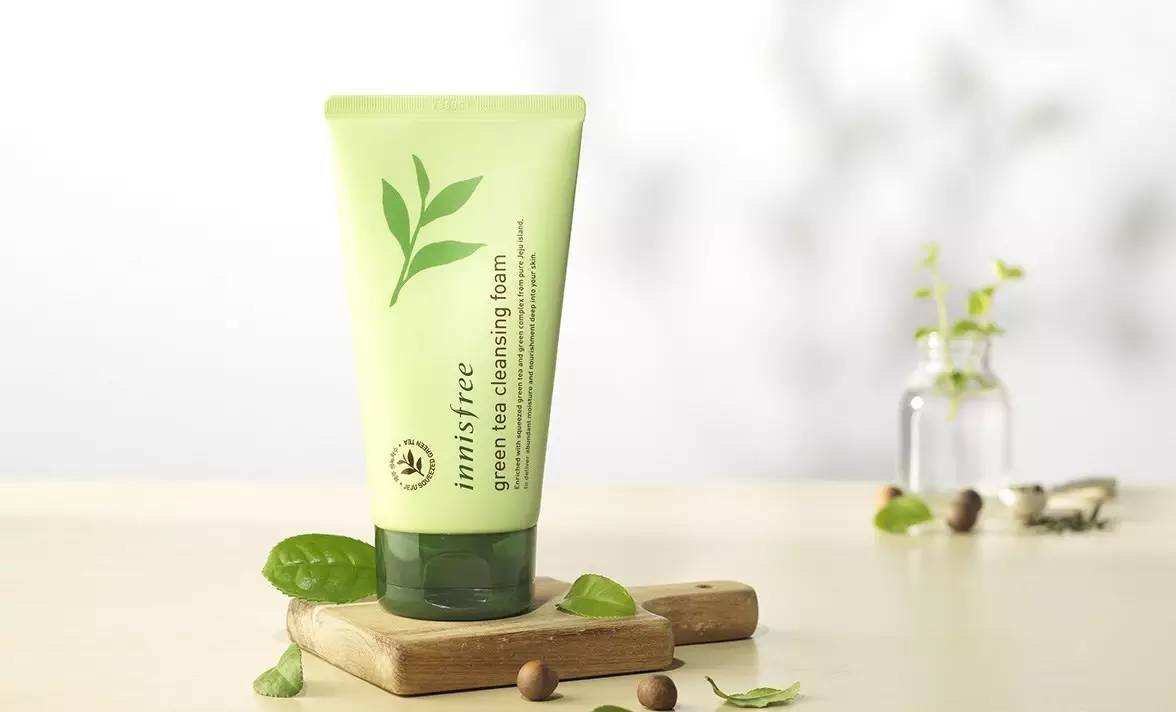 洗面奶洗完后皮肤紧绷是怎么回事,最近的网红洗面奶好用吗